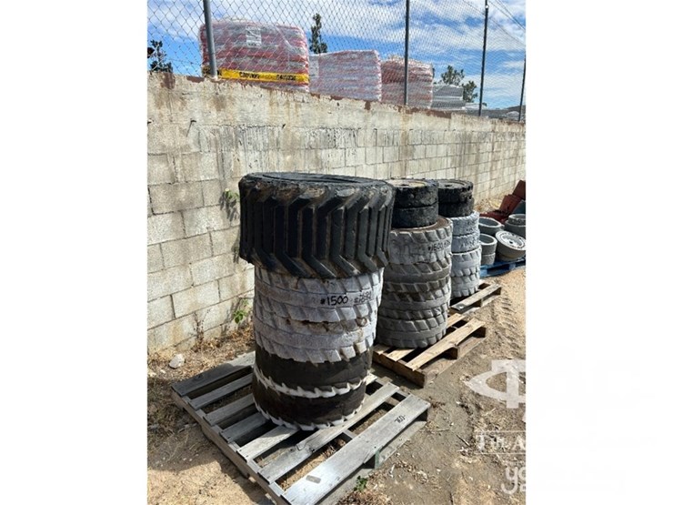 approx.-(16)-rims-w/tires,-fits-skidsteer-image-4