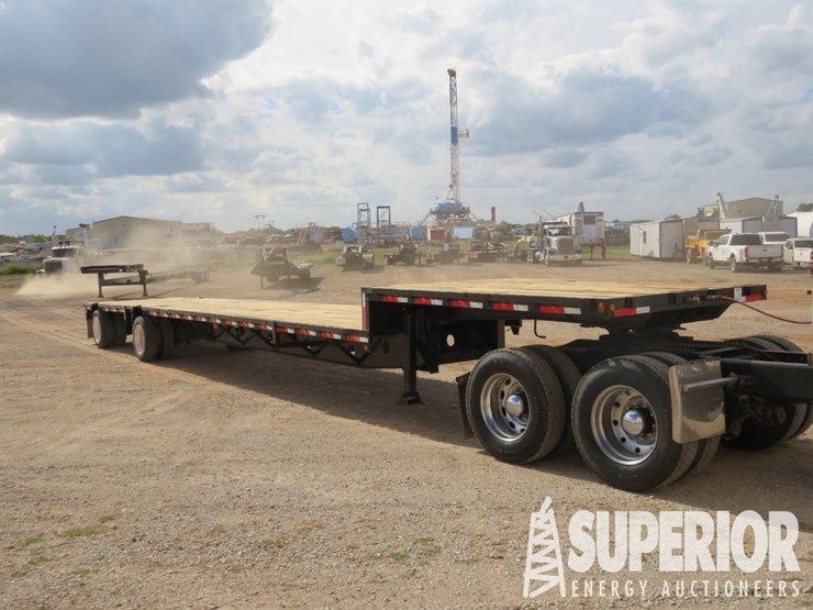 2001-doonan-532db16-spread-t/a-step-deck-trailer-image-1