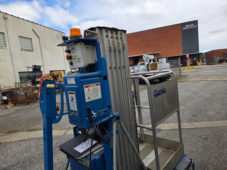 #14-•-genie-portable-lift-/-model:-twp-255-/-hours-not-known-image-6