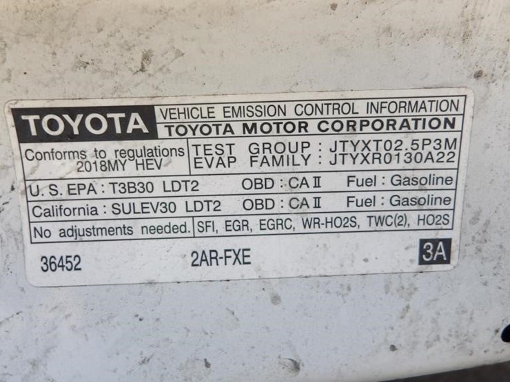 2018-toyota-rav4-xle-image-12