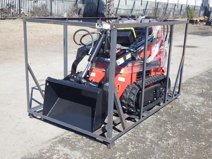 2026-agt-lrt23-skid-steer-track-loader-image-1