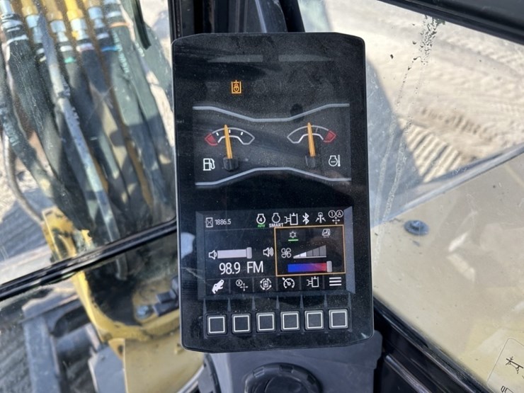 2023-caterpillar-305cr-mini-hydraulic-excavator-image-18