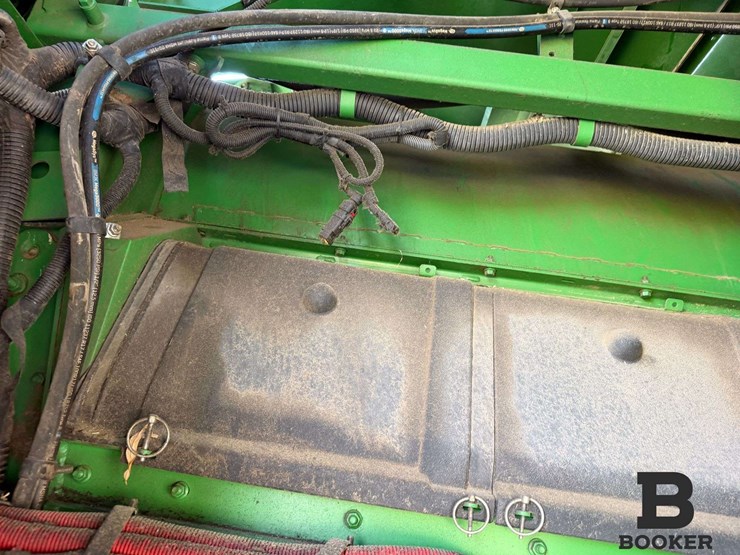 2012-john-deere-s670-combine-image-88