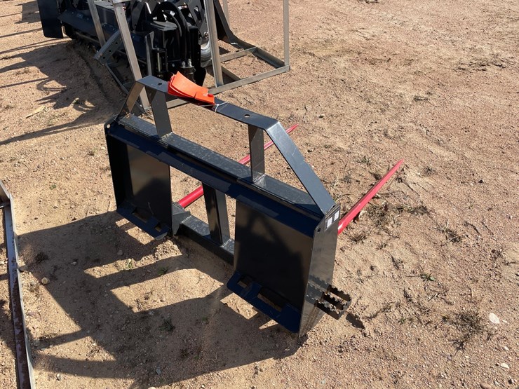 #4113-•-landhonor-skid-steer-bale-spear-attachment-image-5