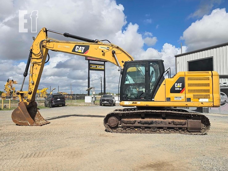 2018-caterpillar-320gc-image-5
