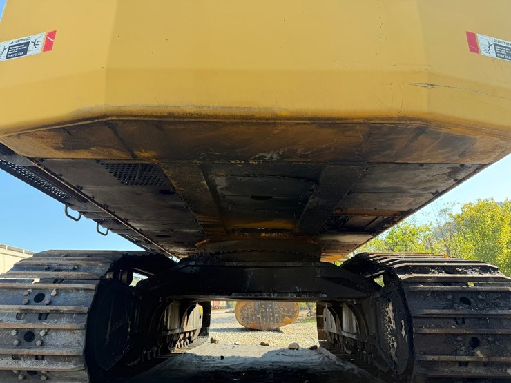 #4098-•-2015-john-deere-870g-lc-excavator-image-192