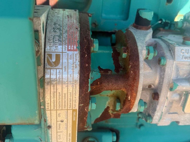cummins-/-onan-250-kw-commercial-diesel-generator-(242-actual-hours)-image-23