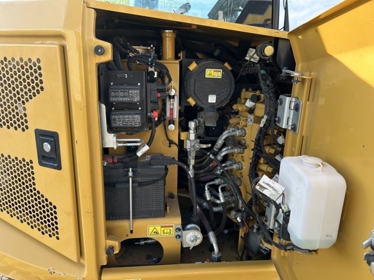 2023-caterpillar-305cr-mini-hydraulic-excavator-image-25