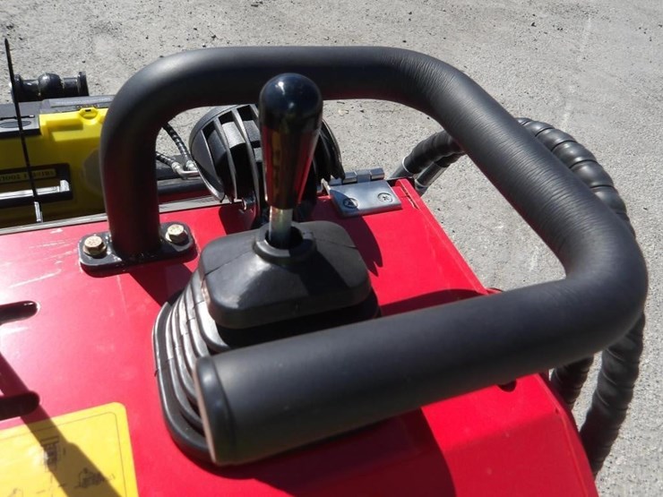 2026-sdlool-sl380-skid-steer-loader-image-17
