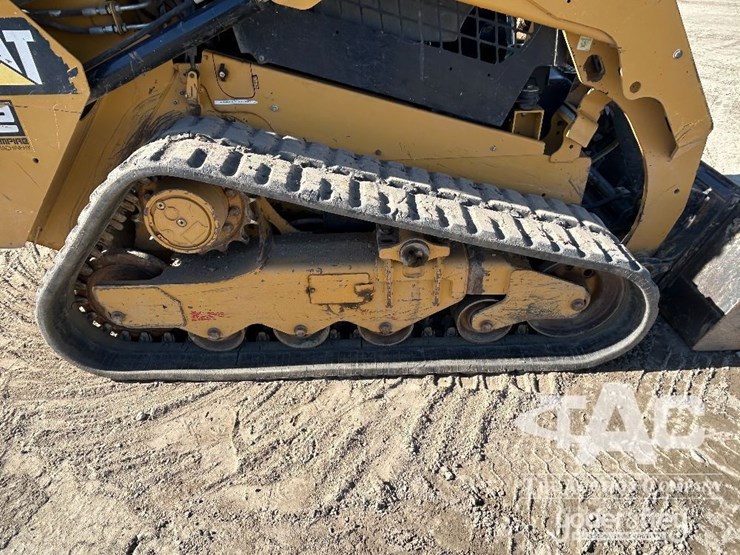 2017-caterpillar-259d-image-5