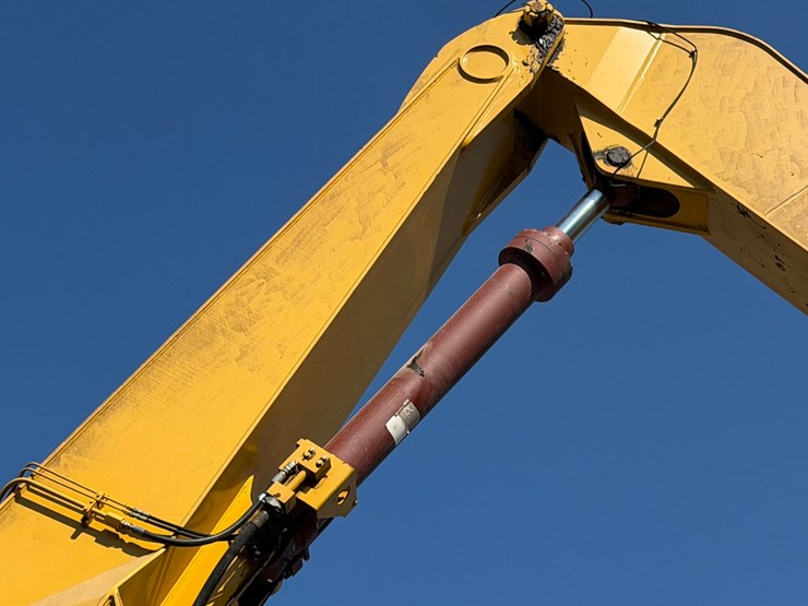#4098-•-2015-john-deere-870g-lc-excavator-image-37