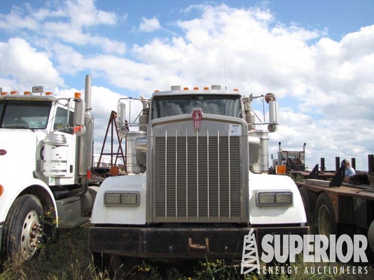 2006-kenworth-w900l-t/a-day-cab-haul-truck-image-10