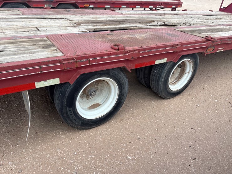 2014-top-hat-trailers-30’-x-102”-t/a-gooseneck-trailer-image-5