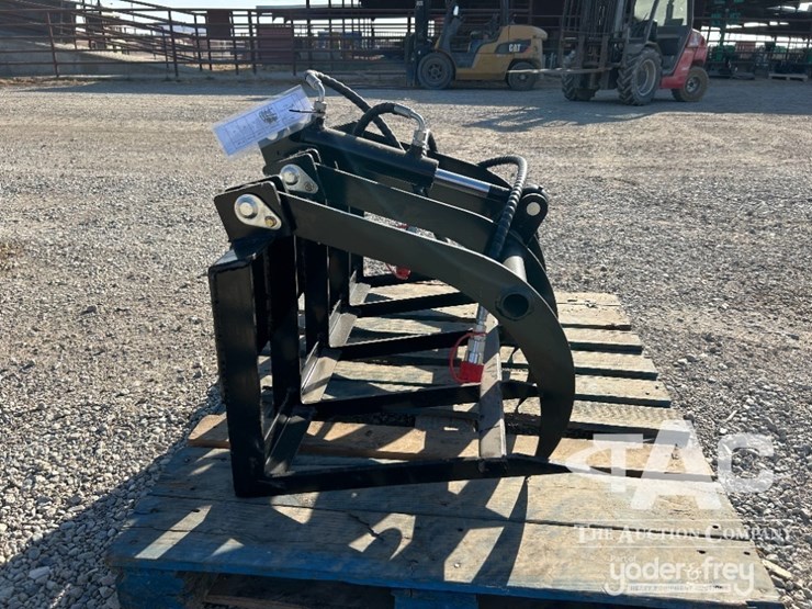 2026-aboss-25"-grapple-bucket,-fits-skidsteer.-image-2