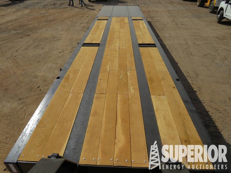 2015-eager-beaver-50glb-3-axle-narrow-neck-oilfield-lowboy-trailer-112lb2532fl079784-image-5