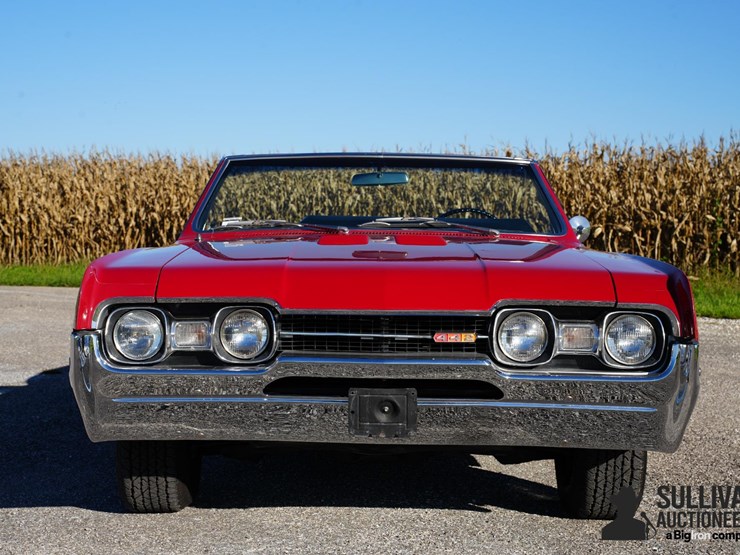 run-#85---1967-oldsmobile-442-convertible-image-2