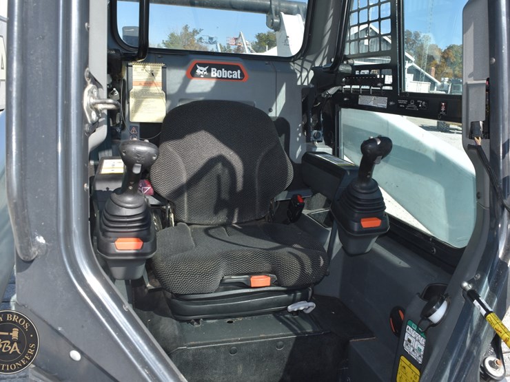 2023-bobcat-t76-image-34