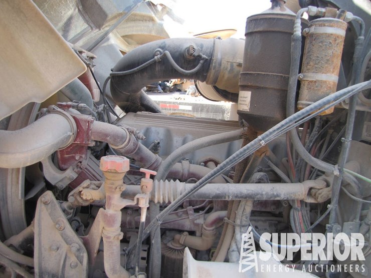 2009-mack-gu713-t/a-bed-truck-image-5
