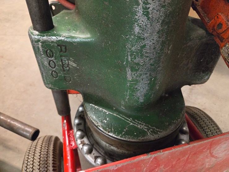 #39-•-rigid-300-pipe-threader-with-hand-truck-image-2