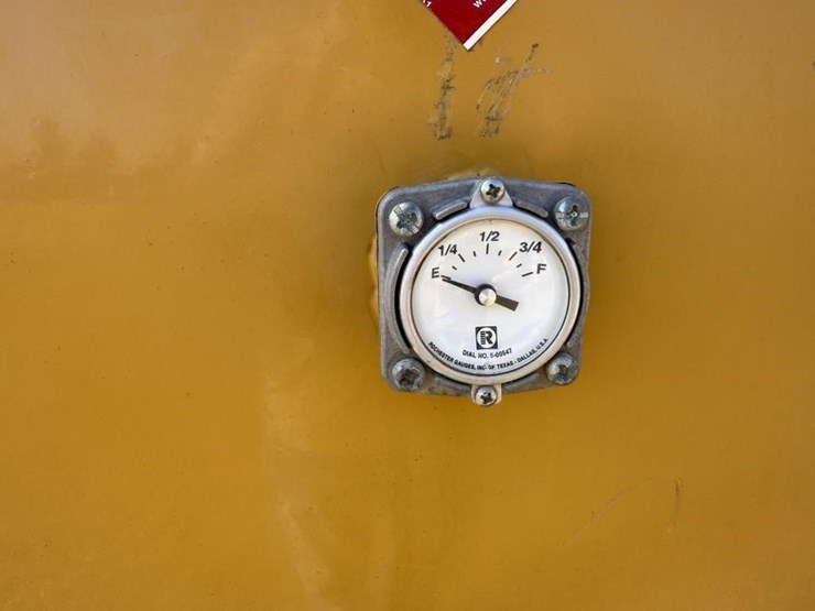2014-lee-dt975-t/a-fuel-tank-trailer-image-11