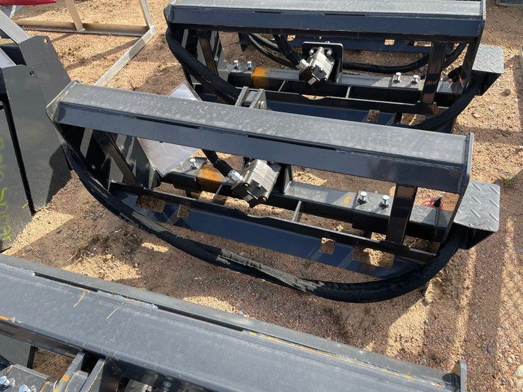 #4120-•-landhonor-skid-steer-3-point-hitch-adapter-image-5