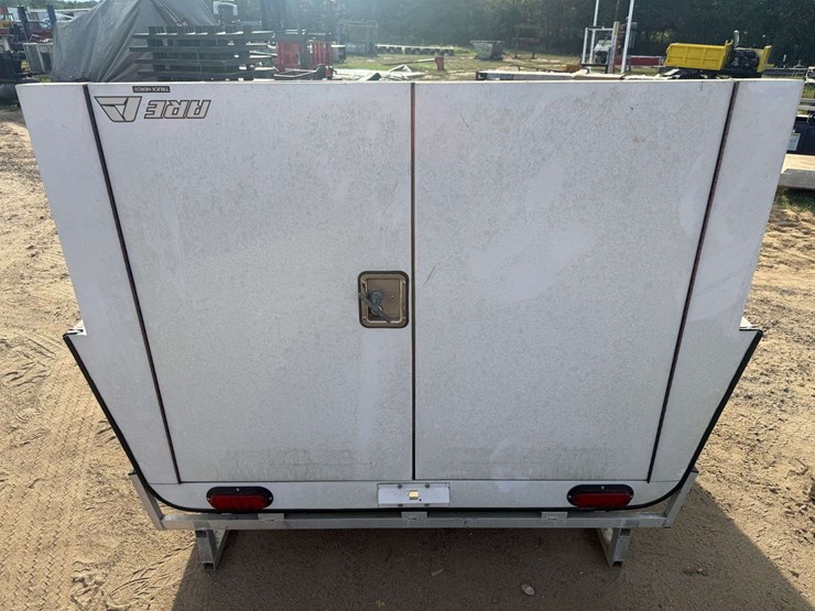 commercial-aluminum-truck-cap-/-topper-dcu-series-image-5