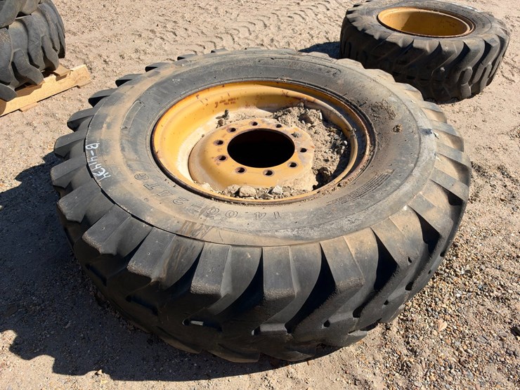 #41434-•-heavy-equipment-tire-image-1