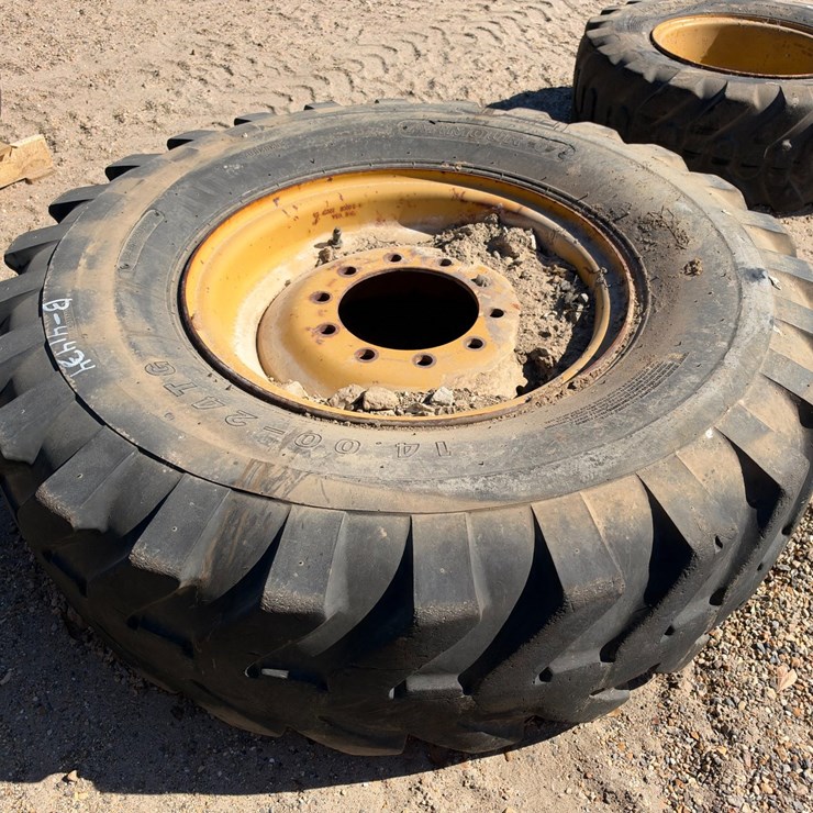 #41434 • HEAVY EQUIPMENT TIRE