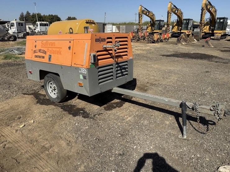 2020-sullivan-palatek-d185p1z4-towable-air-compres-image-2