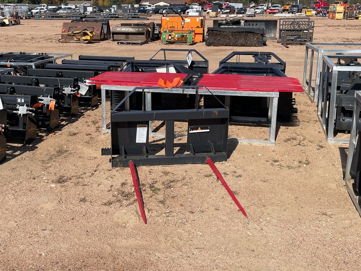#4102-•-landhonor-skid-steer-bale-spear-attachment-image-11