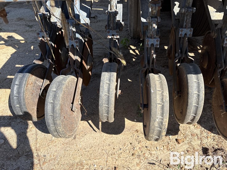 crustbuster-3400-45x8-drill-image-12