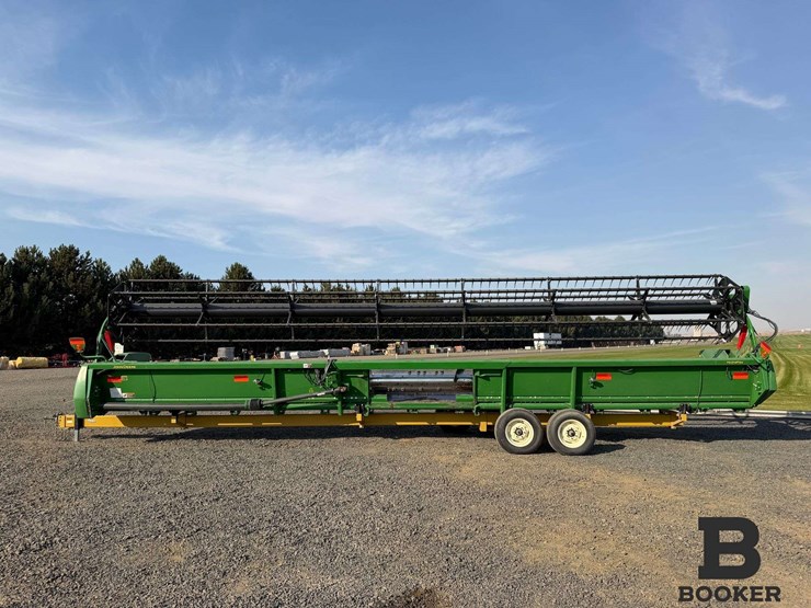 2021-john-deere-635f-header-image-2