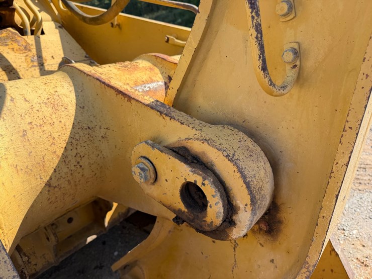 #4088-•-caterpillar-963-crawler-loader-image-24