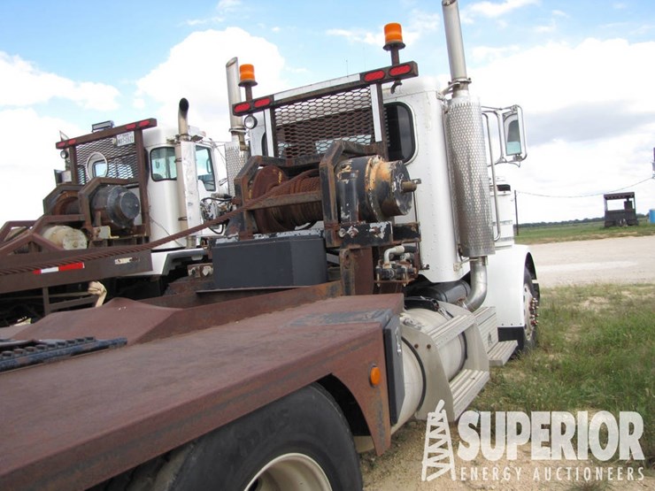 2005-peterbilt-310-11a-day-cab-road-winch-truck-image-7