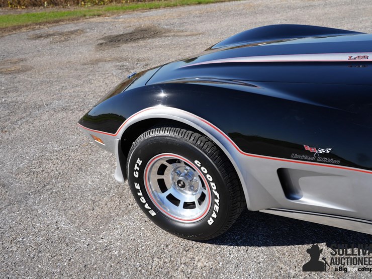 run-#71---1978-chevrolet-corvette-pace-car-edition-image-12