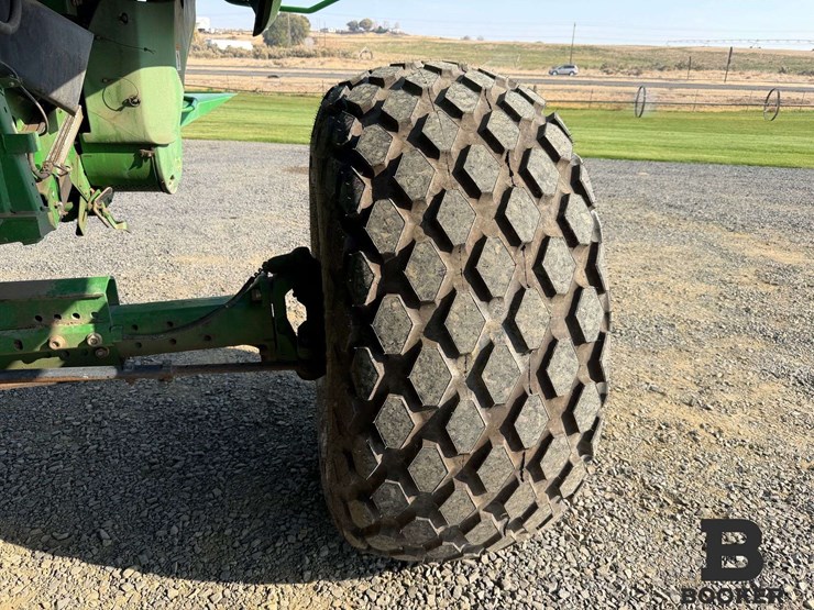 2012-john-deere-s670-combine-image-47