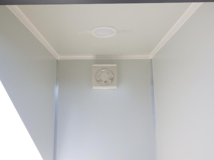 double-stall-portable-toilet-image-12
