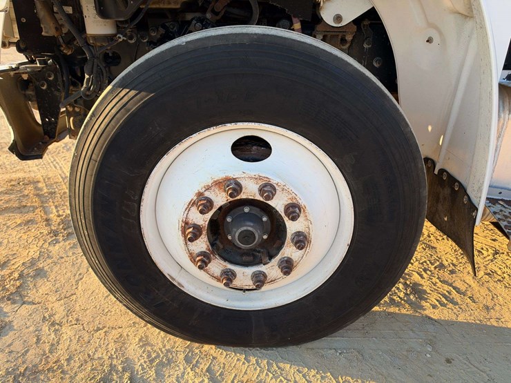 2012-freightliner-m2-tandem-axle-dump-truck-(96,351-actual-miles)-image-22