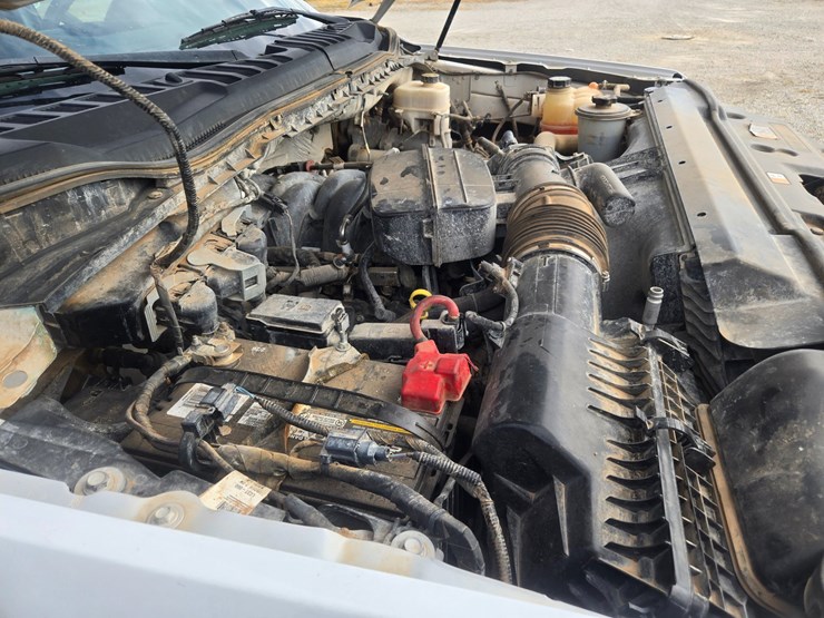 2021-ford-f350-image-25