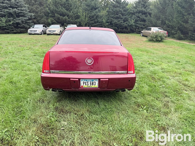 2008-cadillac-dts-performance-sedan-image-6