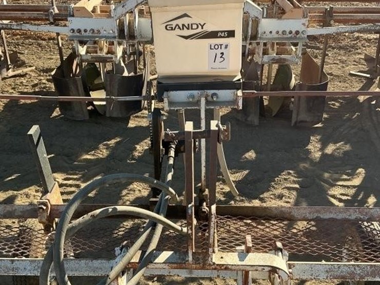 gandy-p45-3-pt-3-row-60"-hyd.-baiter-bar-image-5