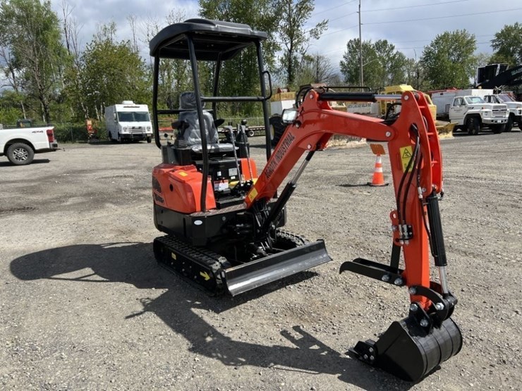 2026-cfg-ynt18-mini-hydraulic-excavator-image-2