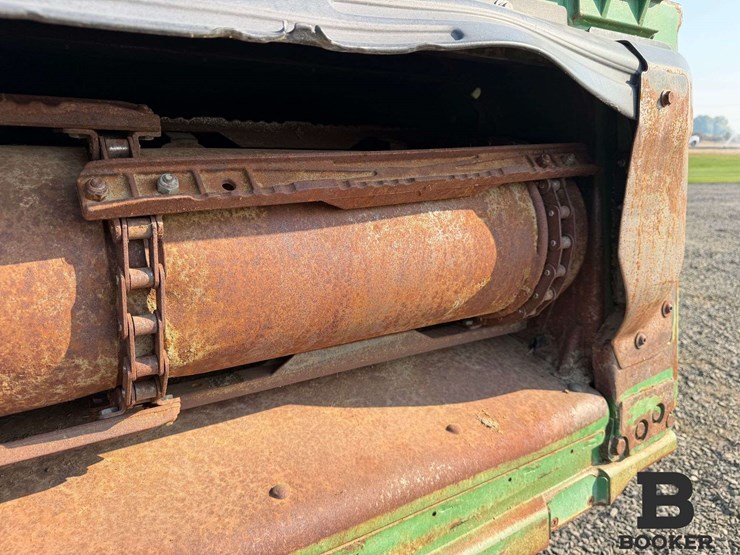 2012-john-deere-s670-combine-image-11