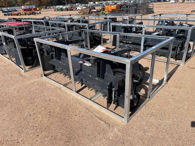 #4089-•-landhonor-72"-power-rake-attachment-image-1