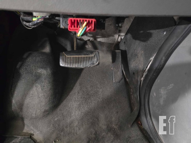 2012-ford-e350-sd-image-11