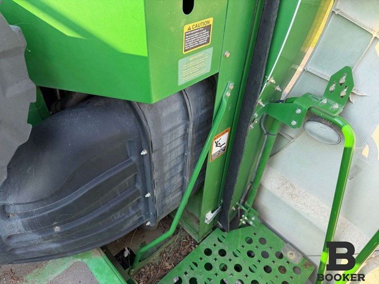 2012-john-deere-s670-combine-image-131