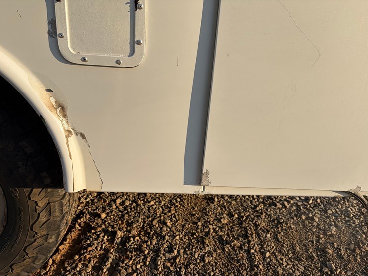 #4554-•-2015-chevrolet-express-work-van-image-37