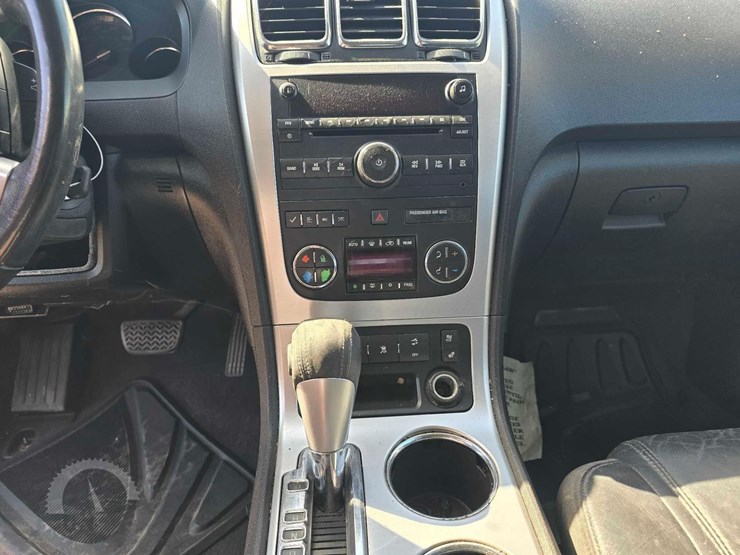 2009-gmc-acadia-image-13