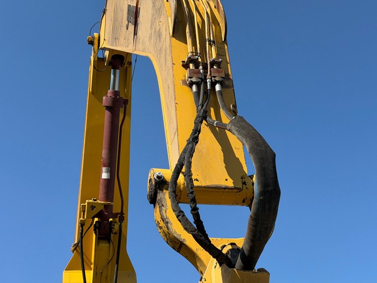 #4098-•-2015-john-deere-870g-lc-excavator-image-28
