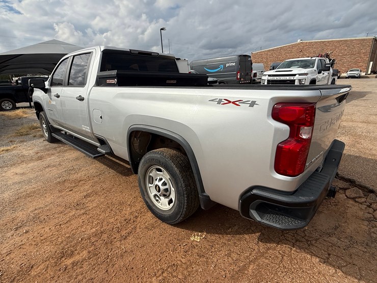 2021-chevrolet-silverado-2500hd-image-5